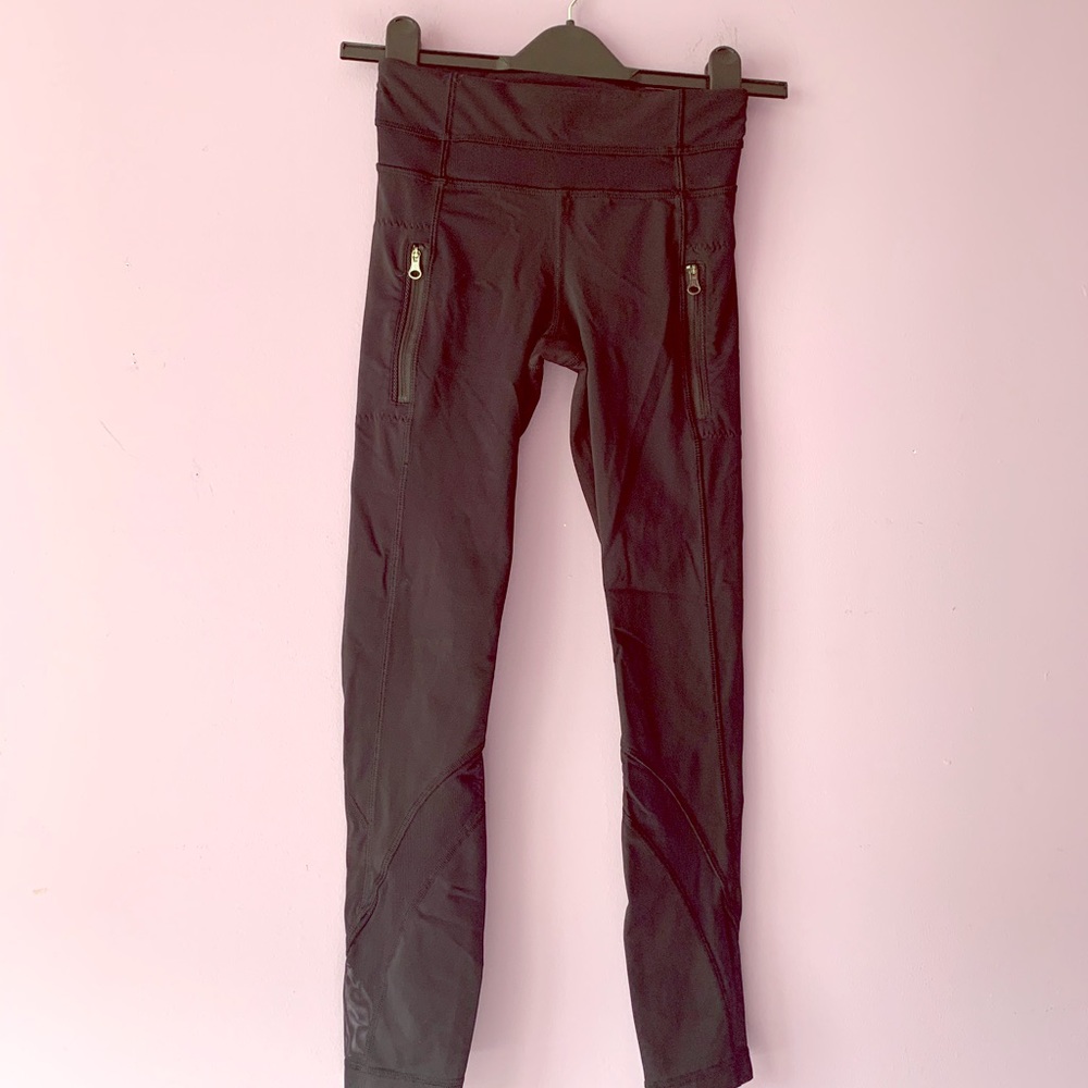 Lululemon Mesh Inset Leggings | size 2